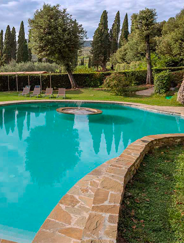 Piscina esterna interrata